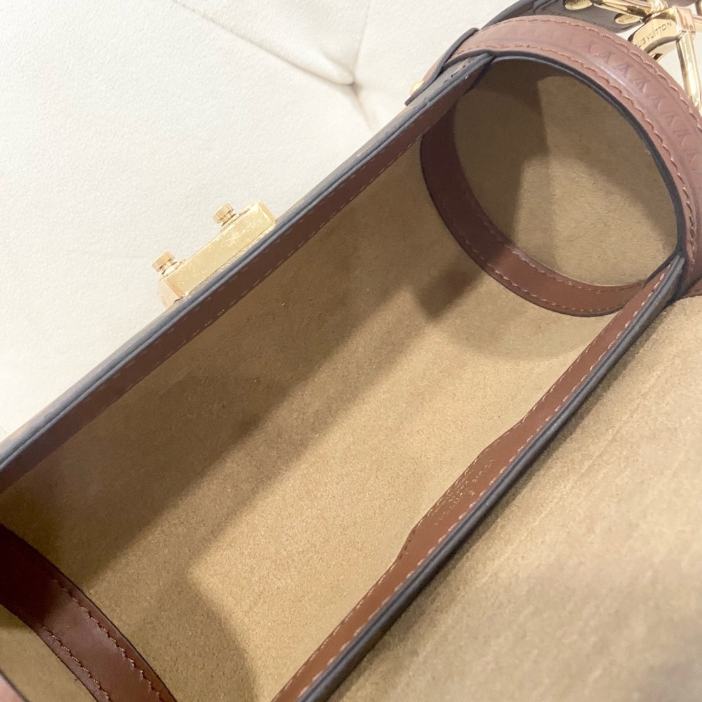 🎀Traded🎀NEW🔥Louis Vuitton Trunk Bag - Picture 8 of 15